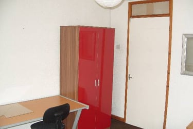 10 bed house, Lothair road, Near university, Leicester, LE27QE - Image 2